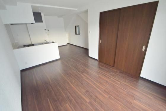 �y�����E���r���O�z�@�m��14.85��