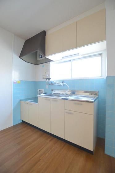 �y�L�b�`���z�@