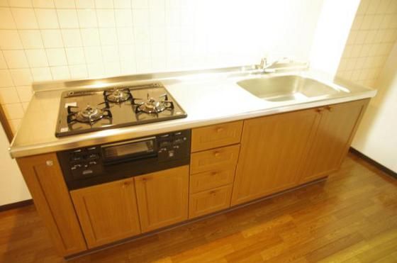 �y�L�b�`���z�@