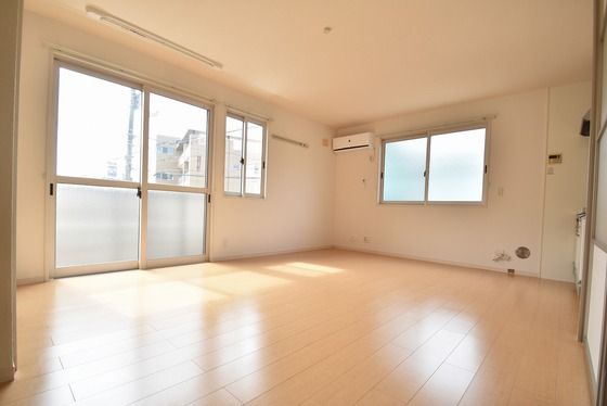 �y���̑������E�X�y�[�X�z�@