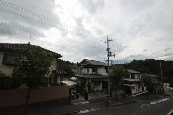 �y���]�z�@