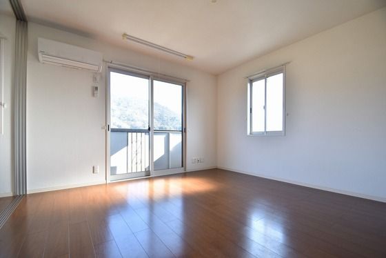 �y���̑������E�X�y�[�X�z�@