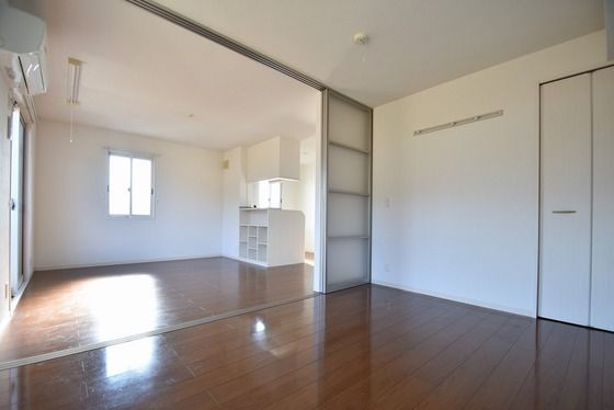 �y���̑������E�X�y�[�X�z�@