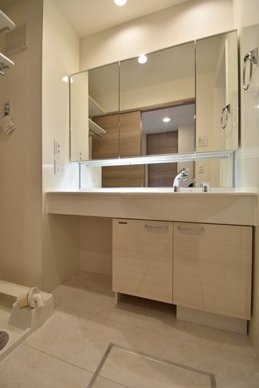 �y���ʏ��z�@