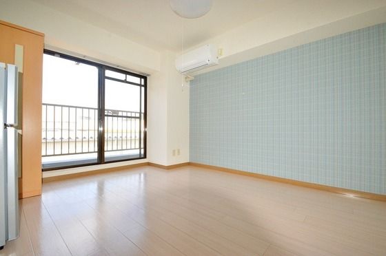 �y�����E���r���O�z�@