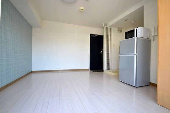 �y�����E���r���O�z�@