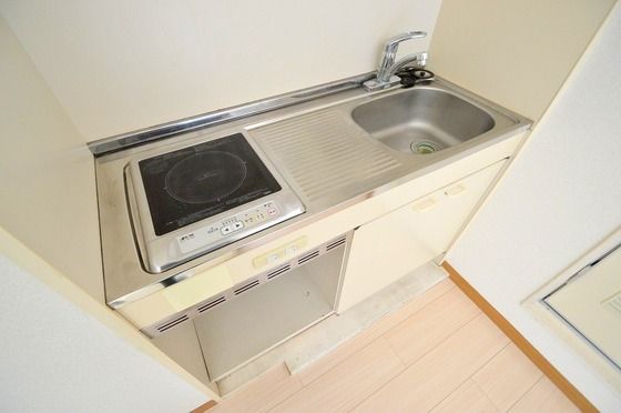 �y�L�b�`���z�@