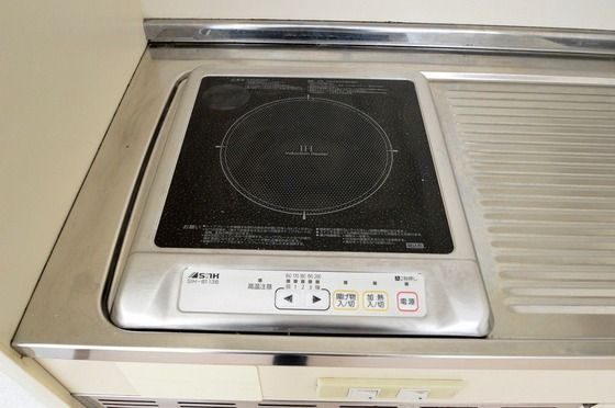 �y�L�b�`���z�@