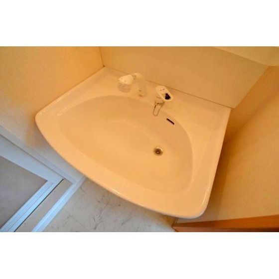 �y�Z�L�����e�B�z�@�s�u�t�C���^�[�z��