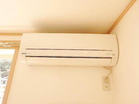 �y���̑��ݔ��z�@�e�t���A�ɃG�A�R��������