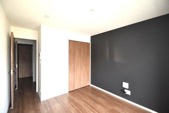 �y�����E���r���O�z�@