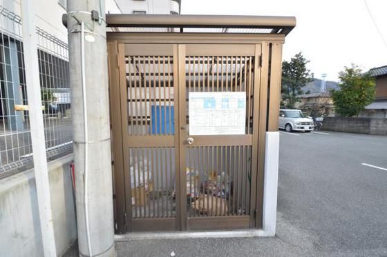 �S�~�u����