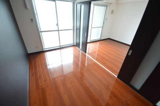 �y�����E���r���O�z�@�m��5.5��