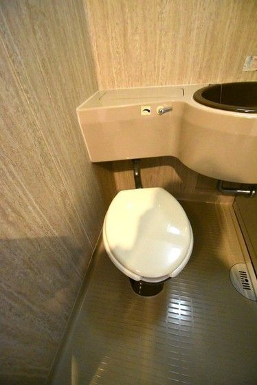 �y�g�C���z�@