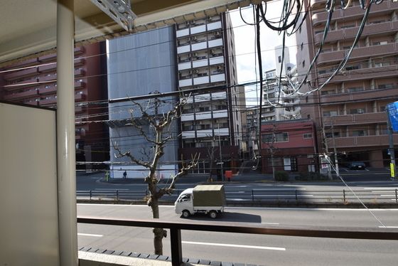 �y���]�z�@