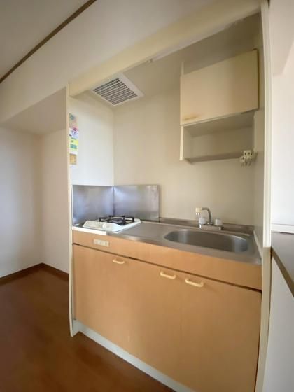 �y�L�b�`���z�@