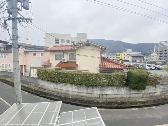 �y���]�z�@