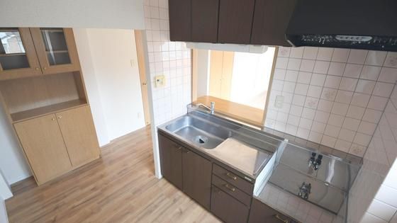 �y�L�b�`���z�@