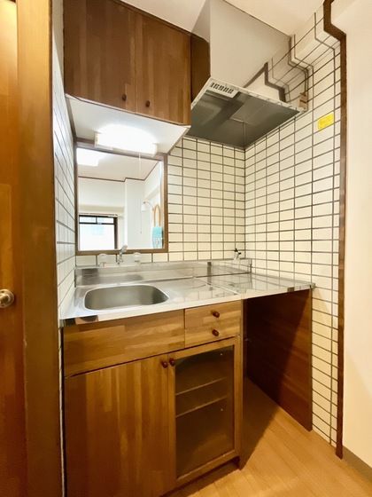 �y�L�b�`���z�@