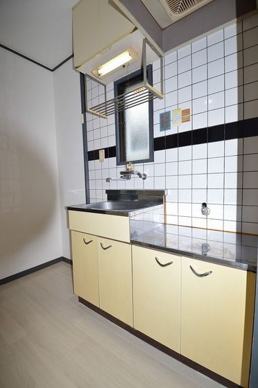 �y�L�b�`���z�@