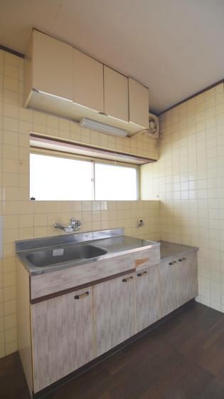 �y�L�b�`���z�@