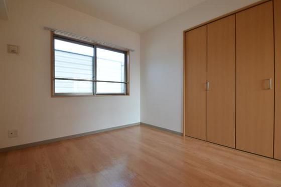 �y���]�z�@