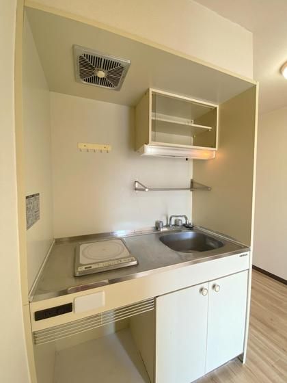 �y�L�b�`���z�@