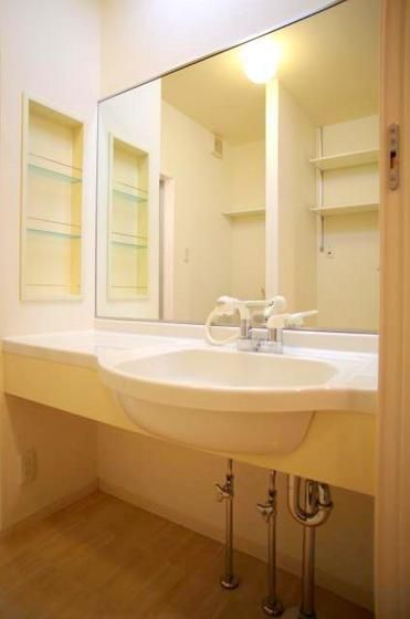 �y���ʏ��z�@