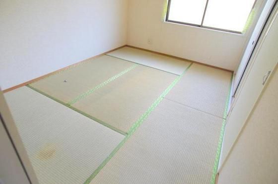 �y�����E���r���O�z�@