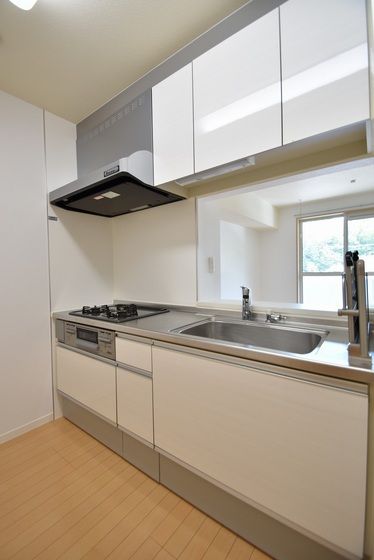 �y�L�b�`���z�@