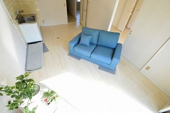 �y�����E���r���O�z�@