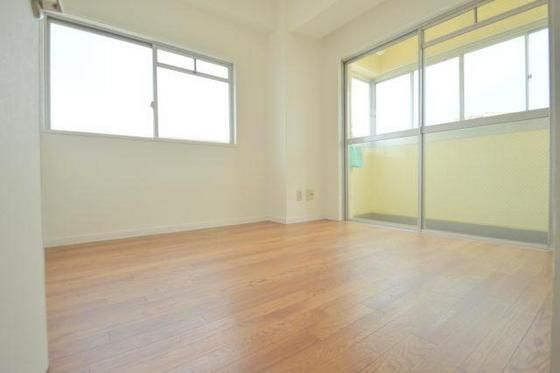 �y���̑������E�X�y�[�X�z�@