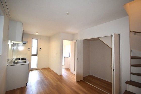 �y�����E���r���O�z�@