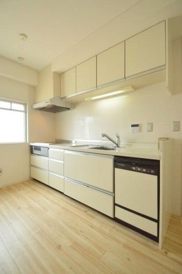 �y�L�b�`���z�@