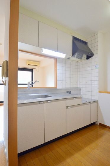 �y�L�b�`���z�@