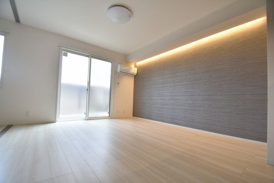 �y���̑������E�X�y�[�X�z�@