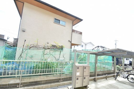 �y���]�z�@