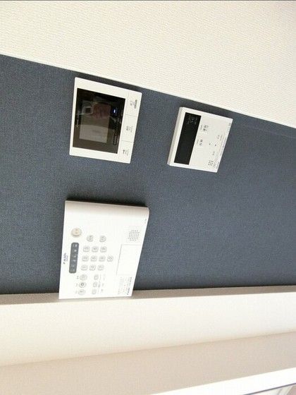 �y�Z�L�����e�B�z�@