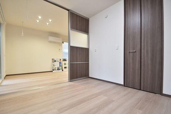 �y���̑������E�X�y�[�X�z�@