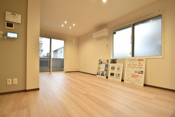 �y���̑������E�X�y�[�X�z�@