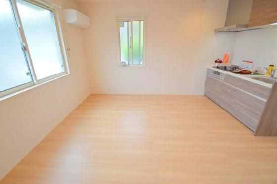 �y�����E���r���O�z�@