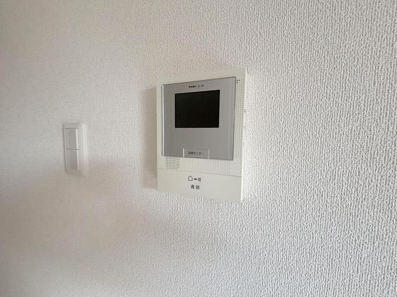 �y�Z�L�����e�B�z�@���j�^�[�t���C���^�[�z��