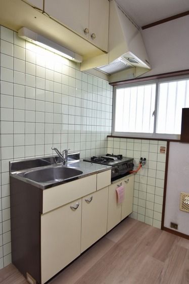 �y�L�b�`���z�@