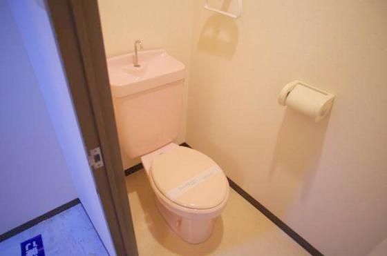 �y�g�C���z�@