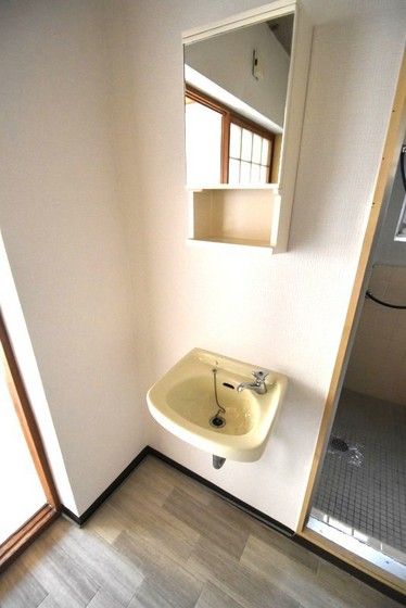 �y���ʏ��z�@