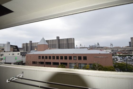 �y���]�z�@