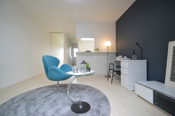 �y�����E���r���O�z�@�A�N�Z���g�N���X�������������o�􁦉Ƌ�͔z�u�C���[�W�ł��B