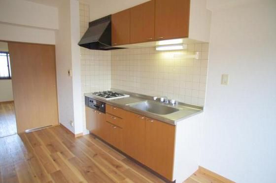 �y�L�b�`���z�@