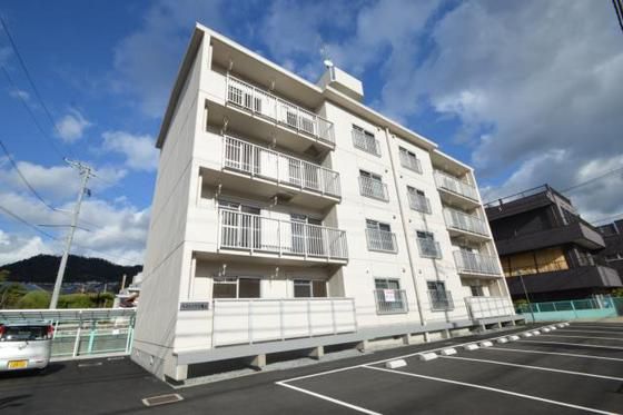 �y�����O�ρz�@�T�R���w�Z��̃}���V��������