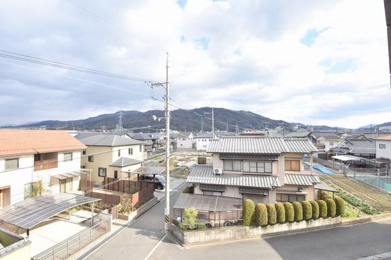 �y���]�z�@